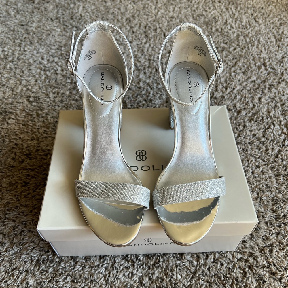 BANDOLINO • Silver block heel sandals • Size 7 • Excellent condition